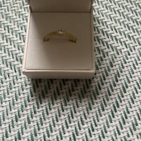 【atelier CraM(アトリエ クラム)の口コミ】 デザインがたくさんありました。デザインすごくが個性的でした。指輪の色…