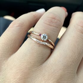 【Galopine & Galopin(ガロピーネガロパン)の口コミ】 指輪のデザインがすごくかわいくて、つけ心地も良く決めました。結婚指輪…