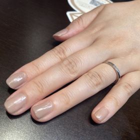 【TRECENTI(トレセンテ)の口コミ】 ストレートのリングでありながら、ウェーブ状にダイヤがつけられているデ…