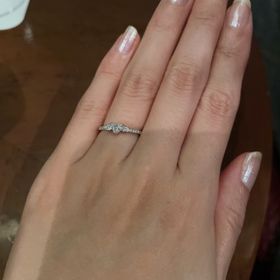 【ジュエリーツツミ(JEWELRY TSUTSUMI)の口コミ】 かわいいデザインが好きで、ハートシェイプのものを探していました。デザ…