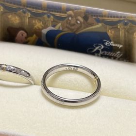 【ケイウノ ブライダル(K.UNO BRIDAL)の口コミ】 2人で純金糸を結ぶセレモニーがある点に惹かれ、購入を決めました。完成し…