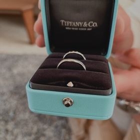 【ティファニー(Tiffany & Co.)の口コミ】 試着させてもらった時のフィット感は心地よくて、デザインはシンプルな物…