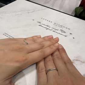 【ラザール ダイヤモンド(LAZARE DIAMOND)の口コミ】 シンプルな指輪を探していました。シンプルな指輪となるとどのブランドで…