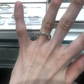 【俄(にわか)の口コミ】 洗練されたデザインが魅力です。シンプルながらも独自のアート性が感じら…