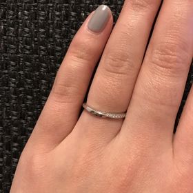 【俄(にわか)の口コミ】 指輪ひとつひとつに名前、意味がありその中でいくつかに惹かれました。
い…