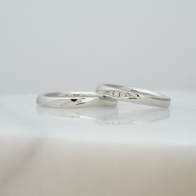 【THREE TREES(スリーツリーズ)の口コミ】 2人で指輪を探していた時にちょうどゼクシィでthree treesさんを見つけ、…