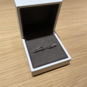 【Flowaves(フロウェーブス)の口コミ】 シンプルだけど、他と少し違うものがあったらいいなと思っていたので、そ…