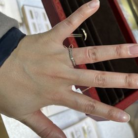 【カルティエ(Cartier)の口コミ】 人気デザインのバレリーナのハーフエタニティです。人気なだけあってダイ…