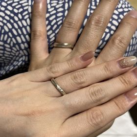 【杢目金屋(もくめがねや)の口コミ】 木目のデザインが唯一無二なところが決め手。
他社の木目とは違い、同じデ…