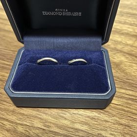 【銀座ダイヤモンドシライシの口コミ】 指輪のデザインがとても素敵でした。指輪がつけている間に回ってしまうの…