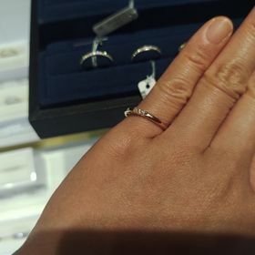 【4℃ BRIDAL(ヨンドシーブライダル)の口コミ】 とにかくかわいいデザインがおおかった。つけ心地もとにかく良いのと、4℃…