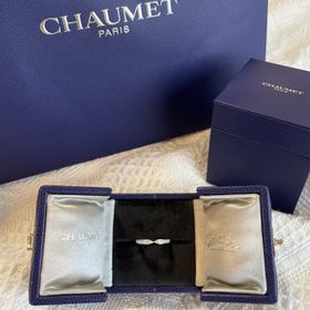 【ショーメ(CHAUMET)の口コミ】 日常生活でも付けっぱなしにしたかったので、婚約指輪としても結婚指輪と…