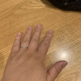 【4℃ BRIDAL(ヨンドシーブライダル)の口コミ】 デザイン製が良い為、価格帯、店員の対応がよいため
名前やリングの内側に…