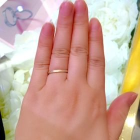 【AHKAH(アーカー)の口コミ】 やはり一番の決め手はデザインが気に入った事です。
表面に薄く細かい線が…