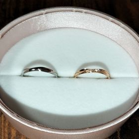 【insembre(インセンブレ)の口コミ】 結婚指輪を探しに店舗を訪れた時に始めて知りましたが、シンプルで普段使…