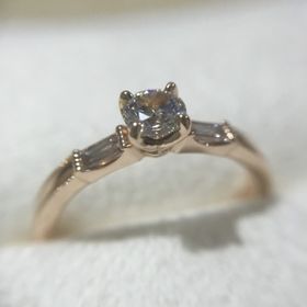 【LUCIE(ルシエ)の口コミ】 決め手はその場で希望のデザインを起こしてくださり、婚約指輪に意味を込…