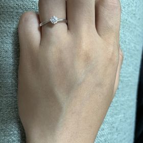 【宝寿堂(ほうじゅどう)の口コミ】 リングのデザインとダイヤモンドの大きさを合わせることを重視し、決めま…