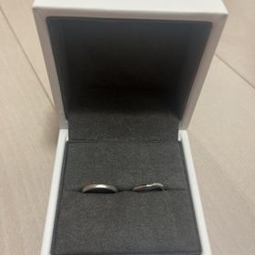 【Foulason(フレゾン)の口コミ】 初め、1つダイヤかラインのようにダイヤが入ったデザインか迷っていました…