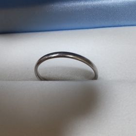 【GALA JEWELRY(ガラジュエリー)の口コミ】 シンプルなものが好みだったので、石なども何もないシンプルなものにしま…