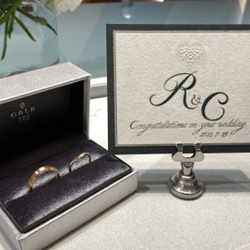 【GALA JEWELRY(ガラジュエリー)の口コミ】 婚約指輪を購入した時の対応がとても良かったので、結婚指輪の購入もガラ…