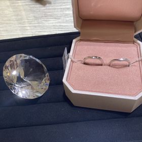 【TRECENTI(トレセンテ)の口コミ】 ダイヤモンドはもちろん、プラチナもとってもキレイでした。ペア感のある…