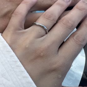 【銀座ダイヤモンドシライシの口コミ】 婚約指輪を銀座ダイヤモンドシライシさんで購入。どの指輪もキラキラ輝い…