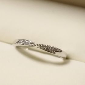 【ケイウノ ブライダル(K.UNO BRIDAL)の口コミ】 職人さんの技術がつまっており、他社と比較し付け心地がとても良いです。
…