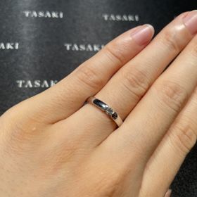 【TASAKI(タサキ)の口コミ】 シンプルな一粒ダイヤで探しており、複数ブランドで見た中で一番ダイヤが…