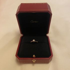 【カルティエ(Cartier)の口コミ】 インスタで婚約指輪を探していたときに綺麗だとおもったのがこの婚約指輪…