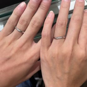 【アイプリモ(I-PRIMO)の口コミ】 デザインが自分たちの中で1番しっくりきました。
着け心地に関しても、指…