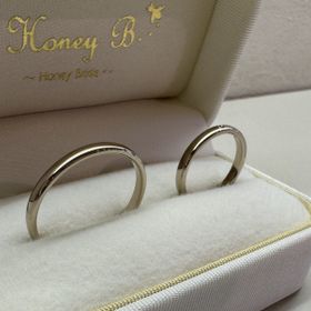 【Honey Bride(ハニーブライド)の口コミ】 プラチナとゴールドで悩んでいた時にスタッフの方にオススメされ他のがき…