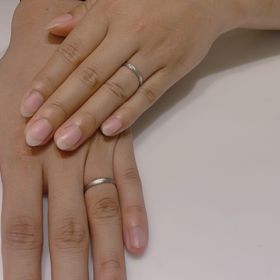 【nocur(ノクル)の口コミ】 値段をできるだけ抑えたかった。デザインはあまり派手すぎずシンプルなも…