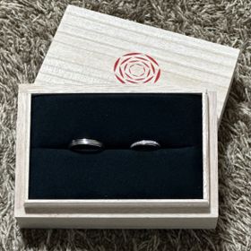 【出雲結(いずもゆい)の口コミ】 デザインが互いに気に入り、一目惚れでした！
初めは別のデザインを目的に…