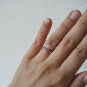 【エクセルコダイヤモンド(EXELCO DIAMOND)の口コミ】 デザインが美しく、価格にも納得して購入しました。
指輪ブランドとして有…
