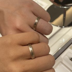 【俄(にわか)の口コミ】 デザインも縁起も良いです。晴れた日のおだやかな日差しの中に、まっすぐ…