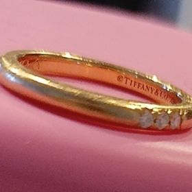 【ティファニー(Tiffany & Co.)の口コミ】 初めは別のデザインを買うつもりだったのですが、サイズがなく。取り寄せ…