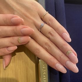 【BIJOUPIKO(ビジュピコ)の口コミ】 豊富なデザインがあり、どのシンプルなデザインにするか迷っていたところ…