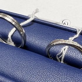 【銀座ダイヤモンドシライシの口コミ】 お互いに好きなデザインで選びました。私(女)は婚約指輪をもらわない選択…