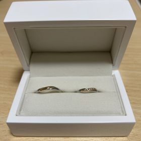 【IDEAL Plus fort(アイデアルプリュフォール)の口コミ】 デザインが個性的なものを希望していたため、この少し曲がったもよを気に…