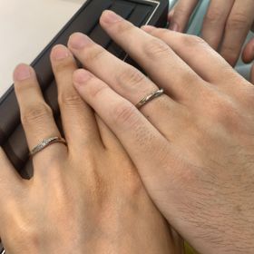 【アイプリモ(I-PRIMO)の口コミ】 ダイヤモンド入りのリングがおすすめのようでキラキラ感が強いデザインが…