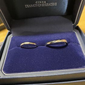 【銀座ダイヤモンドシライシの口コミ】 男性用の指輪はデザインと品質エレガント差に一目惚れしました。
女性用の…