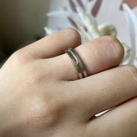 【NINA RICCI(ニナリッチ)の口コミ】 一目惚れでした。シンプルかつ今風で上品な何歳になってつけていても違和…