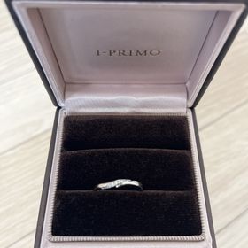 【アイプリモ(I-PRIMO)の口コミ】 ゴールドのリングを探していたが、この指輪をみてからコンビネーションの…