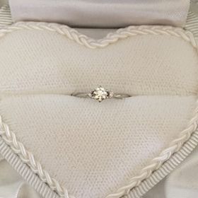 【LEGAN(レガン)の口コミ】 リングが細身であるところ。また今では貴重になりつつあるピンクダイヤを…