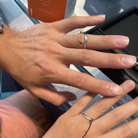 【エクセルコダイヤモンド(EXELCO DIAMOND)の口コミ】 せっかくダイヤで有名なお店だったので、
ダイヤが沢山ついたデザインがい…