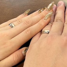 【遥-haruka-】の口コミ 太い指輪を探していたので、ドンピシャでした。手が出しやすい価格帯のため...