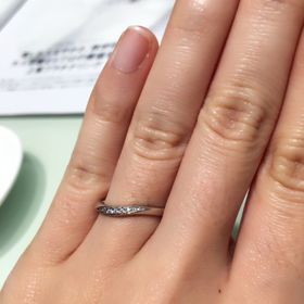 【A・D・A(エー・ディー・エー)の口コミ】 素材は絶対にプラチナだあることが第一条件でした。そして、このデザイン…