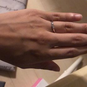 【銀座ダイヤモンドシライシの口コミ】 元々指輪はみんな同じように見えてしまっていたこともあり、私たちは指輪…