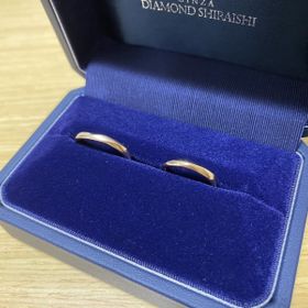 【銀座ダイヤモンドシライシの口コミ】 シンプルで、手に馴染むデザイン。ピンクゴールドの指輪を探していたとこ…