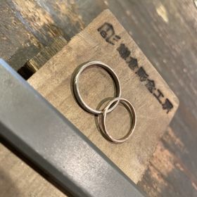 【鎌倉彫金工房の口コミ】 人と被らないもの、自分たちで作り思い入れのあるものにしたかったこと。
…